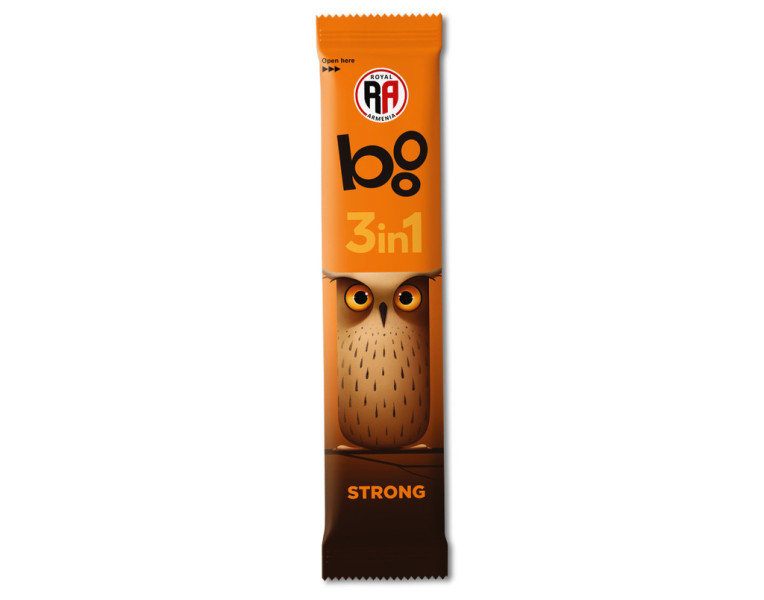 Instant Coffee Drink Strong 3 in 1 Royal Armenia