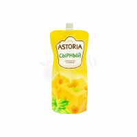 Cheese sauce for spaghetti and garnish Astoria