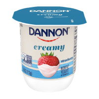 Йогурт клубника Danone