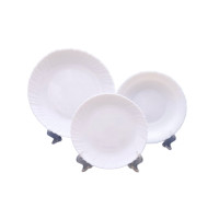 Set of ceramic plates