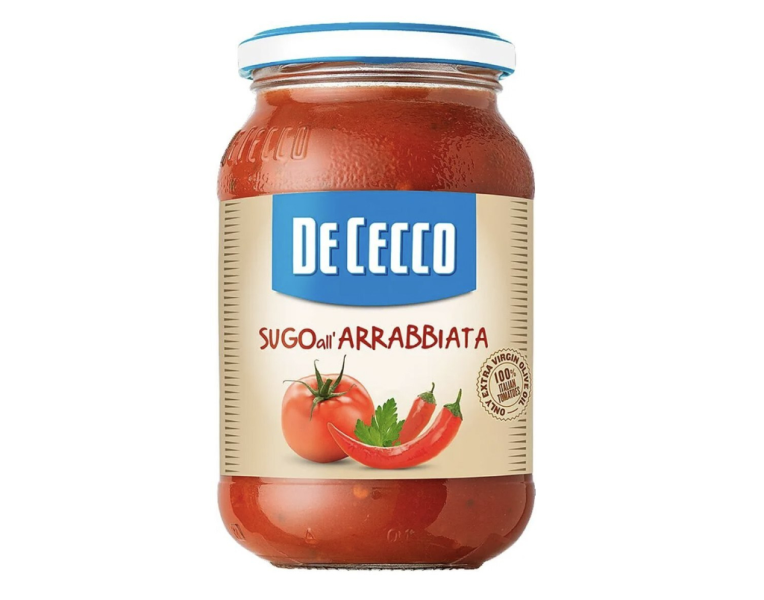 Tomato sauce with hot pepper De Cecco